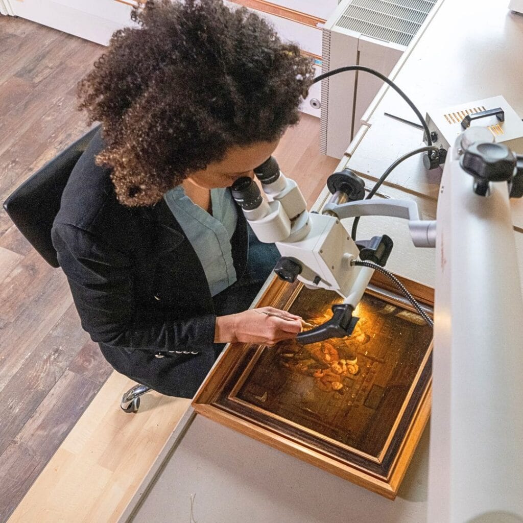 kunstonderzoek voor schilderijen schilderijenrestaurateur restaurateur atelier Iddi
