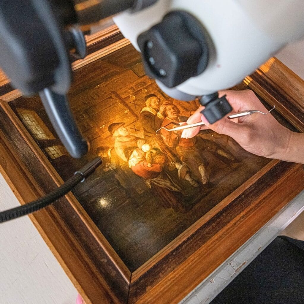 kunstonderzoek voor schilderijen schilderijenrestaurateur restaurateur atelier Iddi