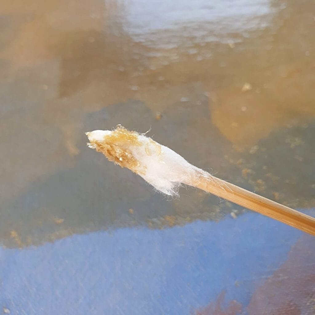 vernis verwijderen vernisafname schilderij kunstrestaurator schilderijenrestaurateur restaurateur atelier Iddi